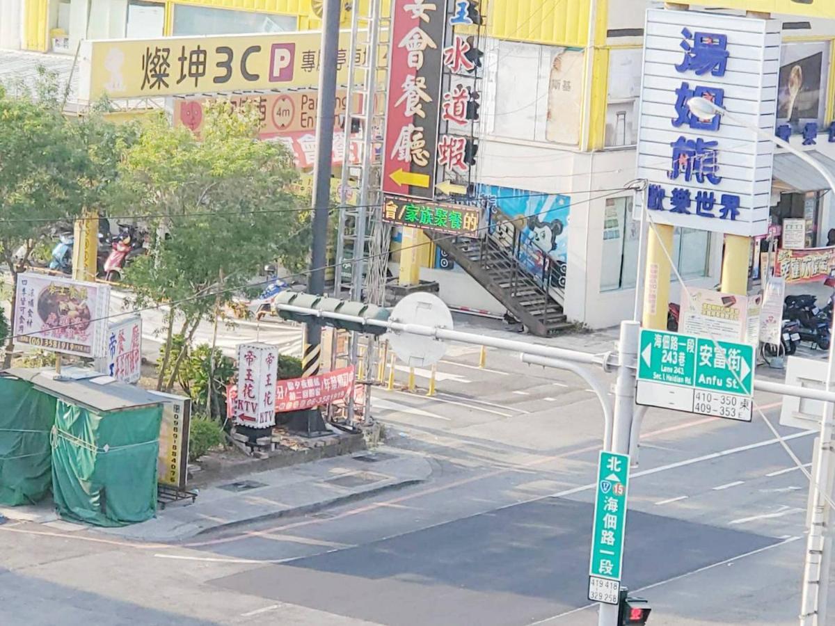 Hua Ku Hotel Tainan Dış mekan fotoğraf