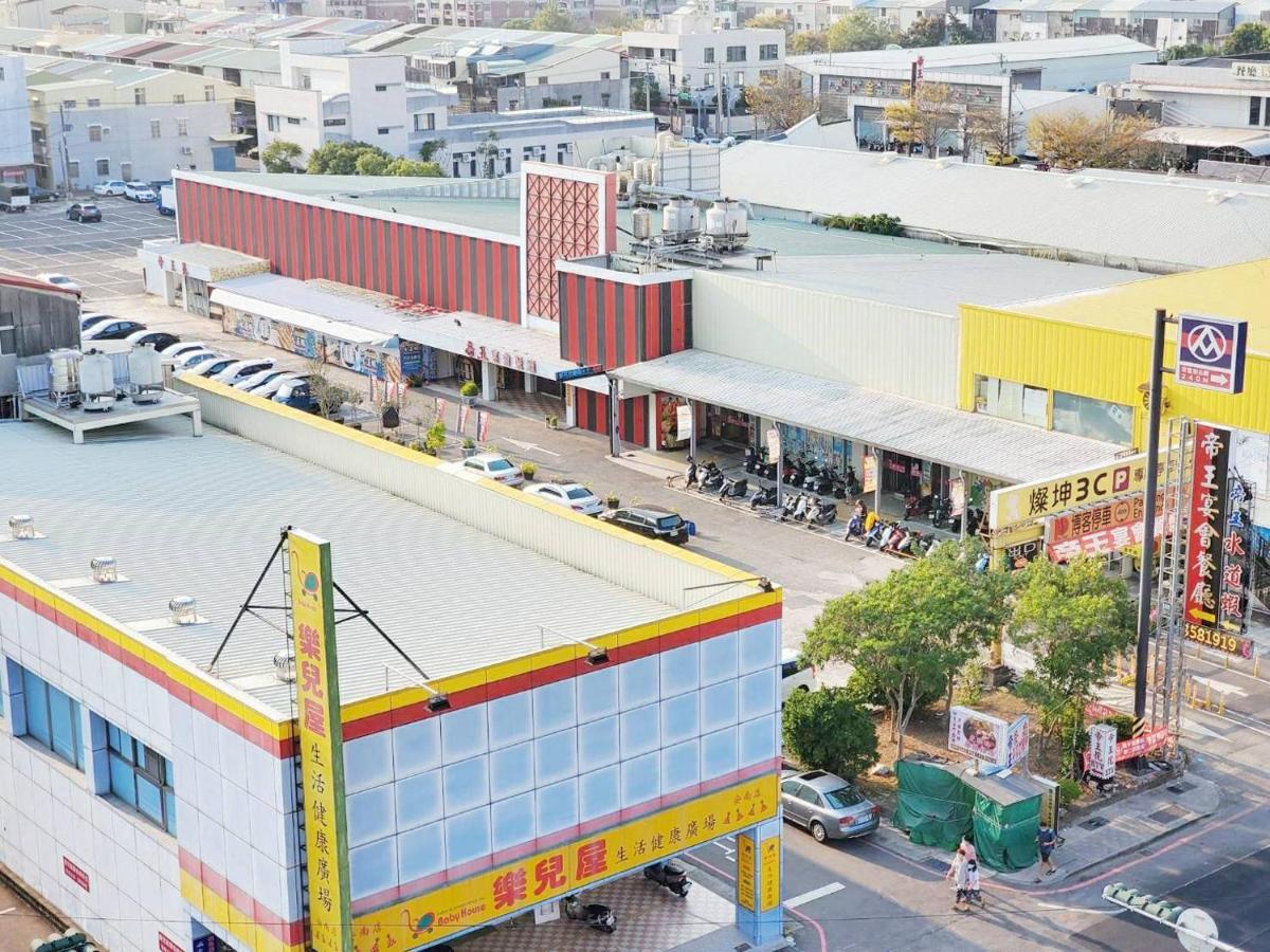Hua Ku Hotel Tainan Dış mekan fotoğraf