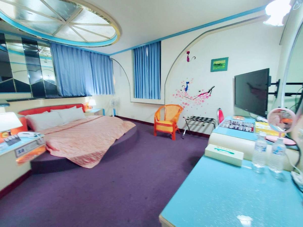 Hua Ku Hotel Tainan Dış mekan fotoğraf